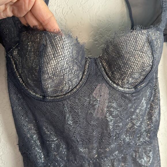 Victoria’s Secret Gray Chantilly Lace Open Back Bodysuit Thong Indie Boho Grunge - Picture 2 of 10
